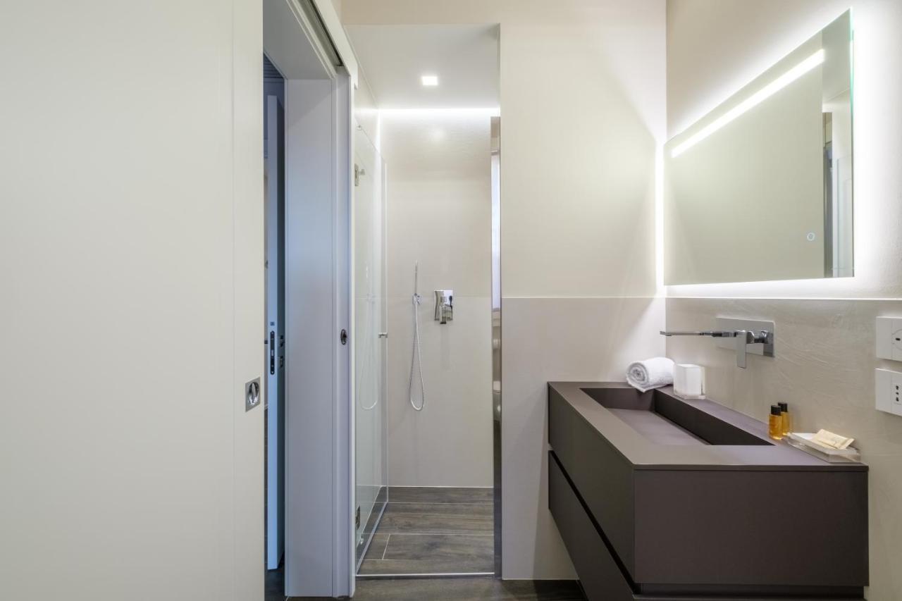 Golden Suite By Studio Vita Bologna Bagian luar foto