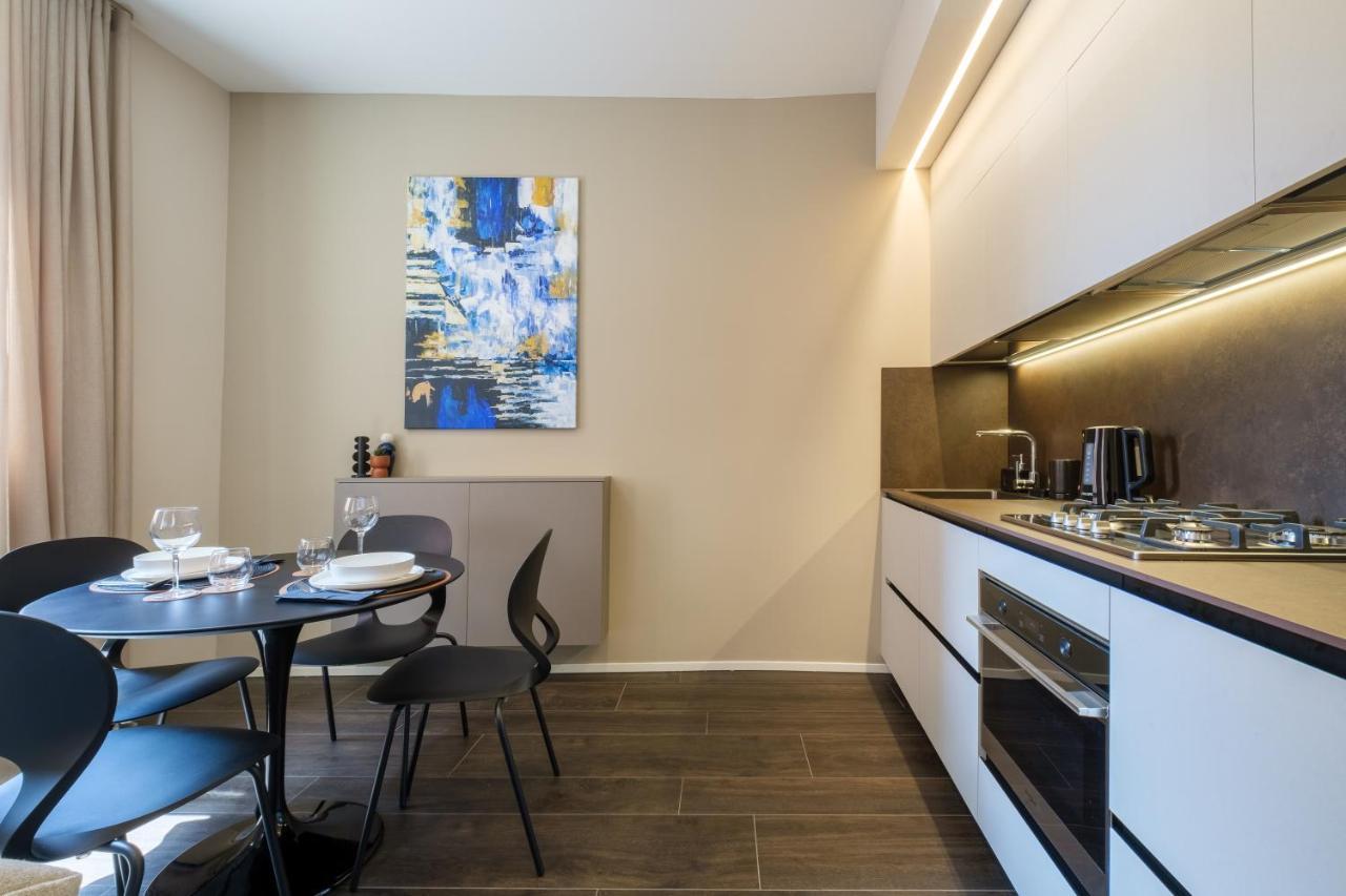 Golden Suite By Studio Vita Bologna Bagian luar foto