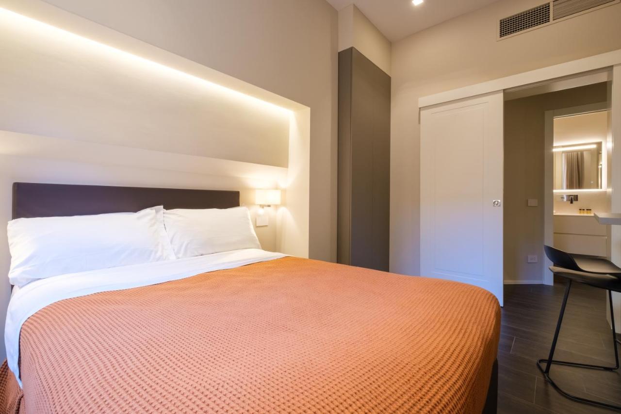 Golden Suite By Studio Vita Bologna Bagian luar foto