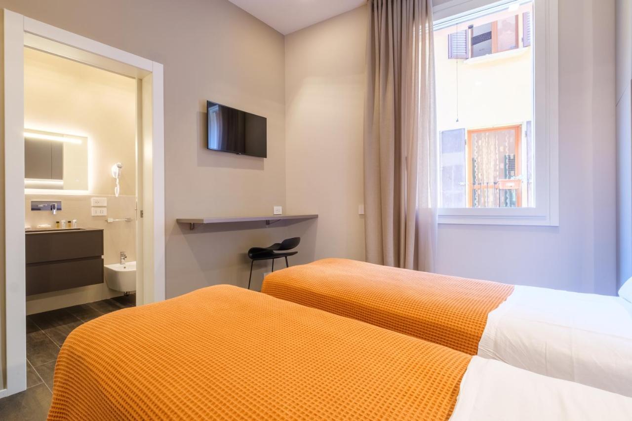 Golden Suite By Studio Vita Bologna Bagian luar foto